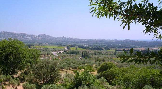 Les Alpilles: Les Baux de Provence; St Remy de Provence