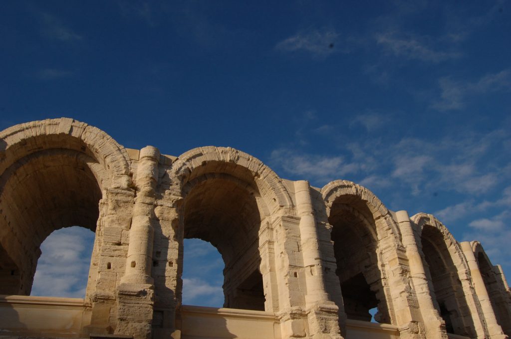 tour-arles